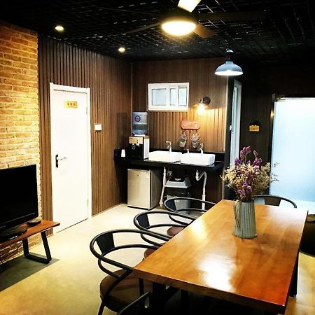 Lantian Garden Hostel Thanh Đảo Ngoại thất bức ảnh