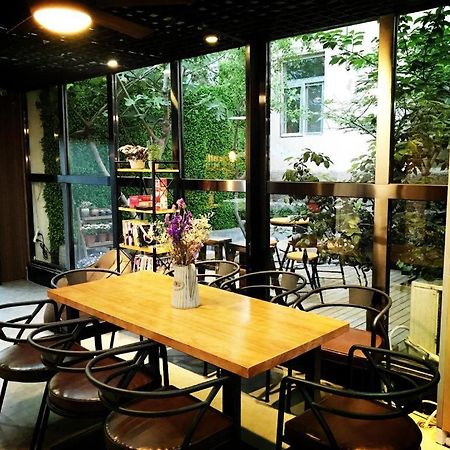 Lantian Garden Hostel Thanh Đảo Ngoại thất bức ảnh