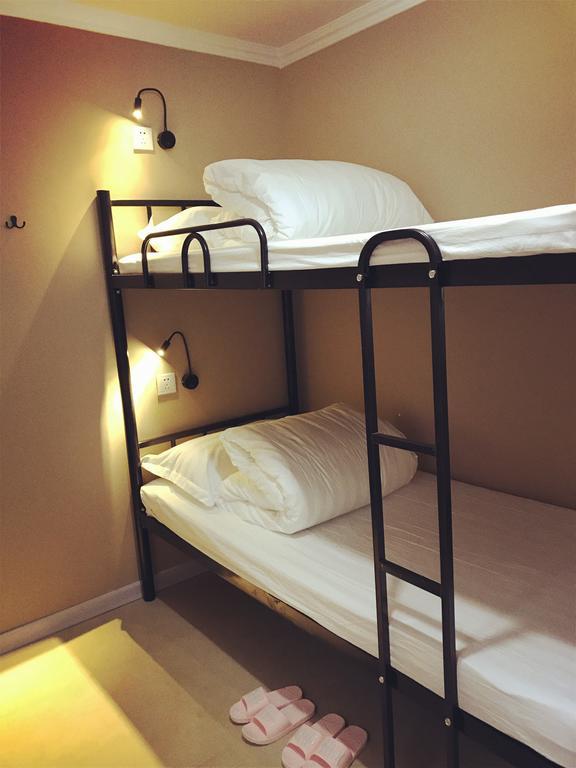 Lantian Garden Hostel Thanh Đảo Ngoại thất bức ảnh